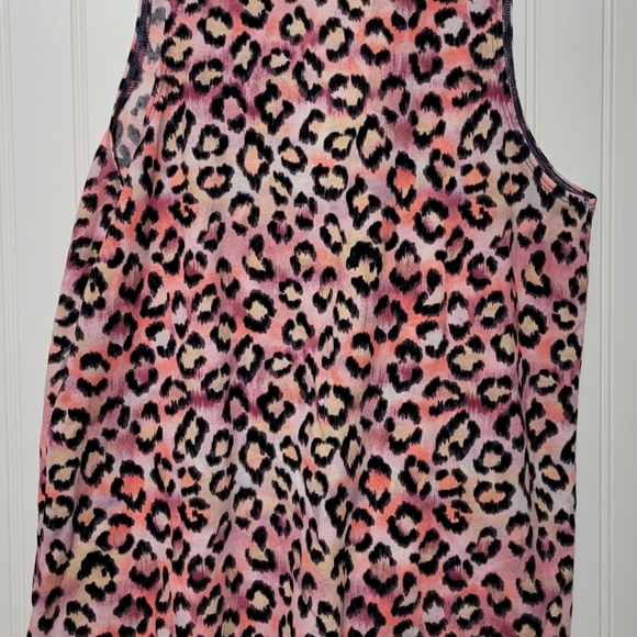 VICTORIA SPORT Animal Print Tank - Picture 3 of 3